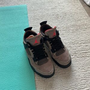 Jordan 4 Sneakers Women’s